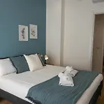 Blue Apartment - Airport 8 Min - Ac - Smart Tv