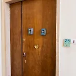 Blue Apartment - Airport 8 Min - Ac - Smart Tv